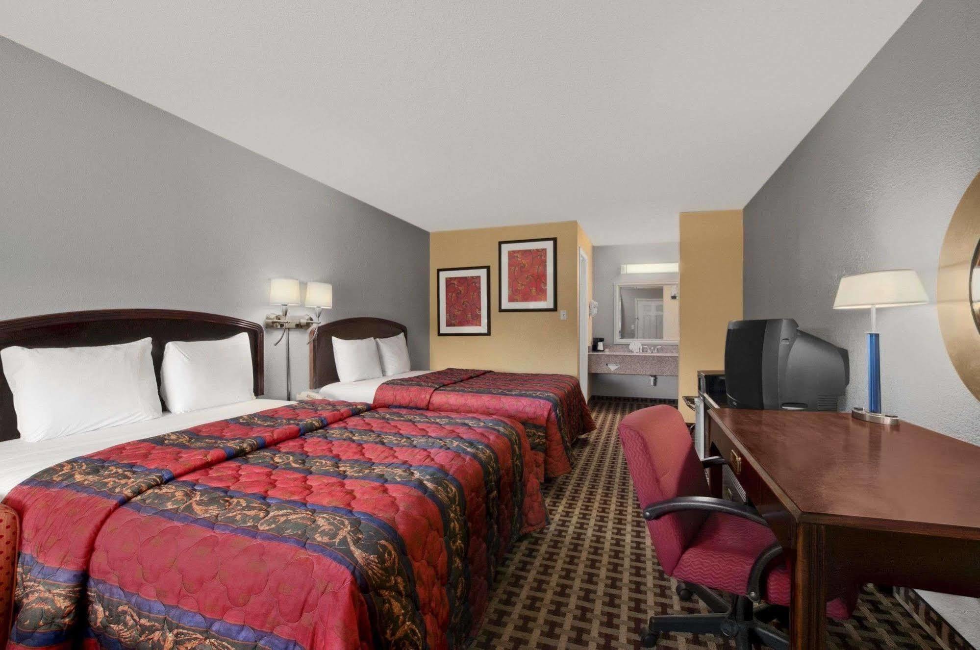 Super 8 By Wyndham Corsicana Eksteriør bilde